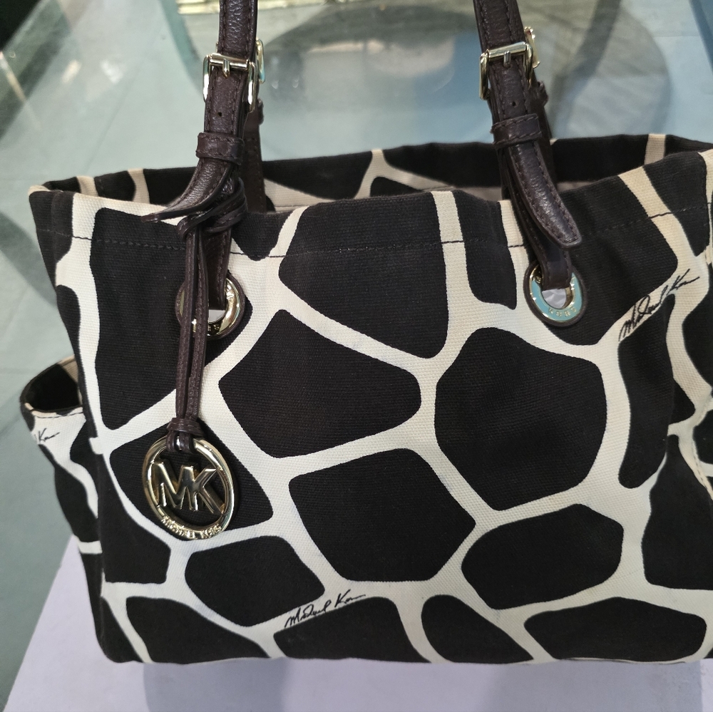 Michael Kors Brown and Beige Giraffe-Print Tote